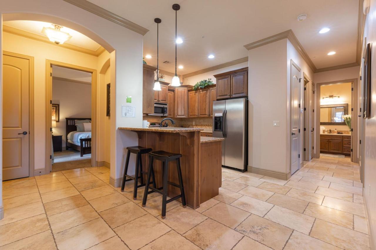 הוריקיין D5-Coral Springs Poolside-Ground Floor 3-Bedroom Hillside View חדר תמונה