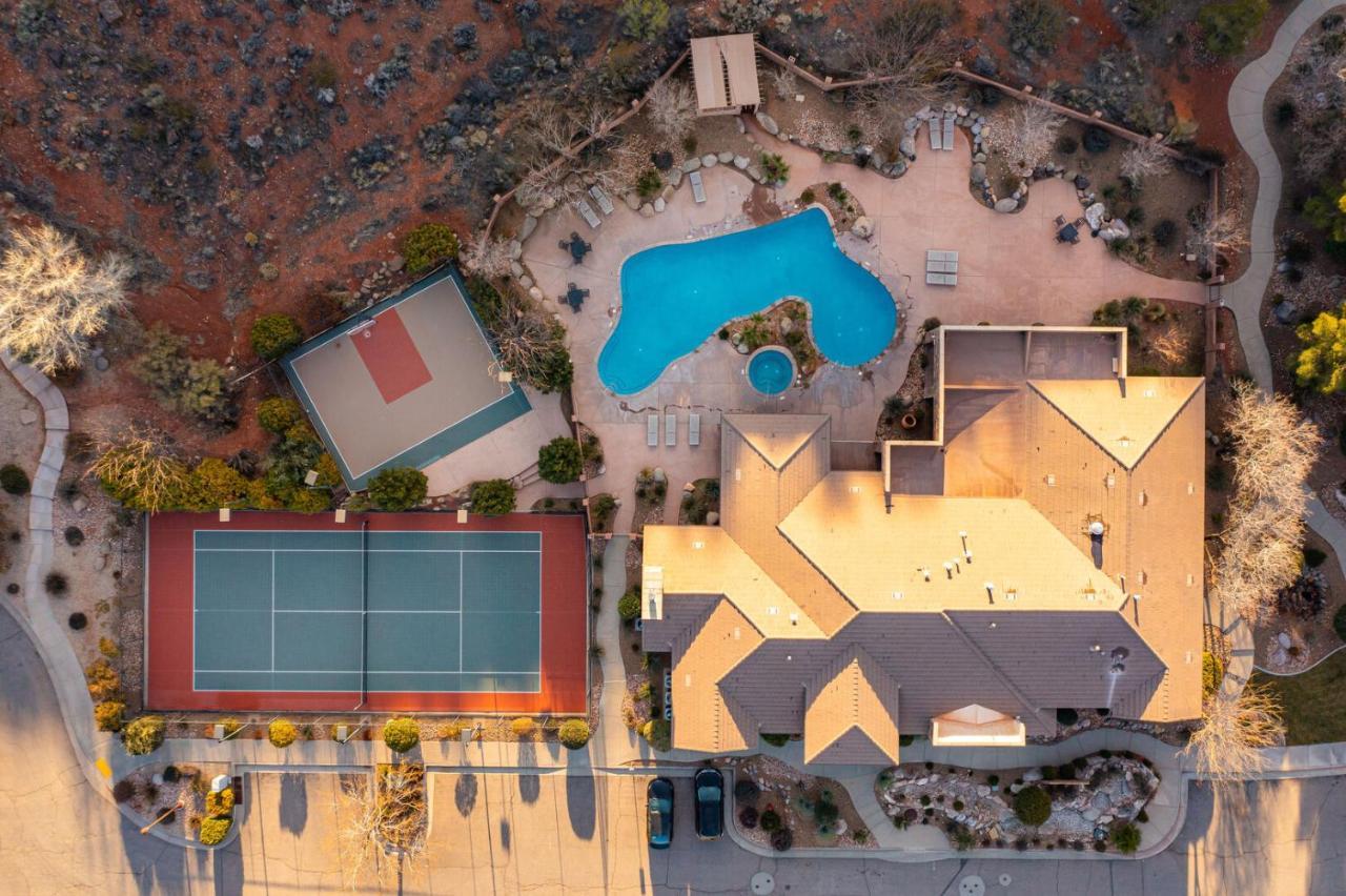 הוריקיין D5-Coral Springs Poolside-Ground Floor 3-Bedroom Hillside View חדר תמונה